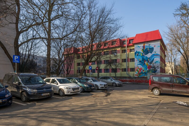 Drumul Taberei, Valea Ialomitei, parter stradal, ideal firme, comision 0 %